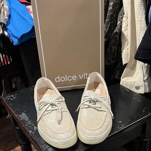 Women’s size 10 gold Dolce Vita Sparkling Cream Boat Shoes